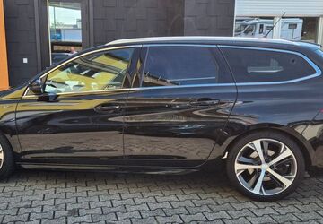 Peugeot 308 104.000 km 14.490 &euro; Oberhausen 46049