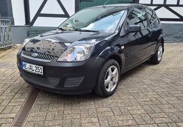 Ford Fiesta 110.000 km 1.490 &euro; Velbert 42555