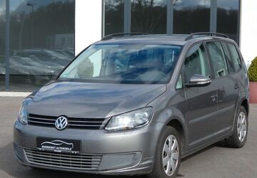 VW Touran 216.254 km 4.450 &euro; Bochum 44807