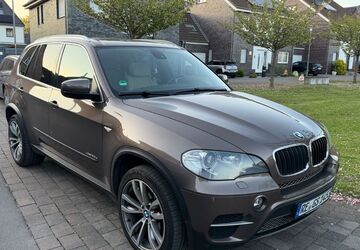 BMW X5 213.000 km 14.700 &euro; Gladbeck 45968