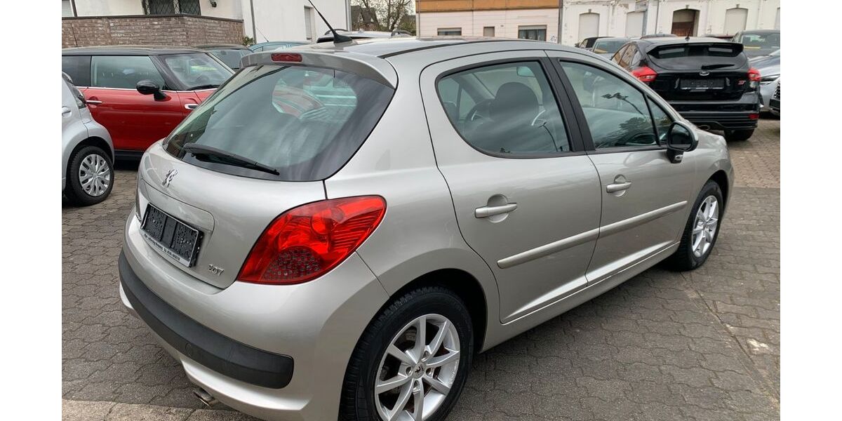 Peugeot 207 144.000 km 4.650 &euro; Moers 47443