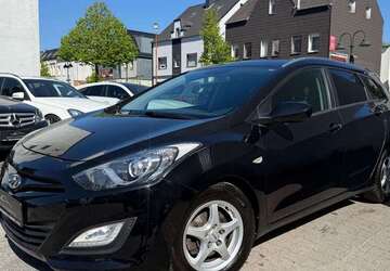 Hyundai i30 110.000 km 6.697 &euro; Herten 45699