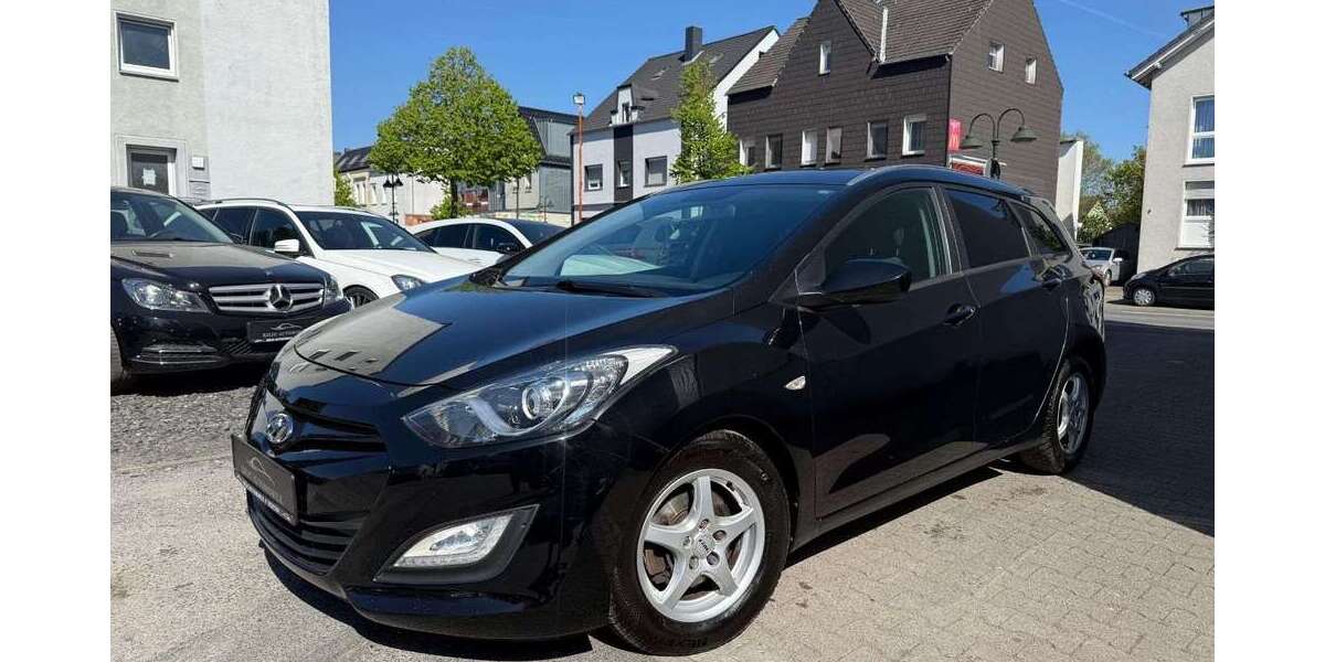 Hyundai i30 110.000 km 6.697 &euro; Herten 45699