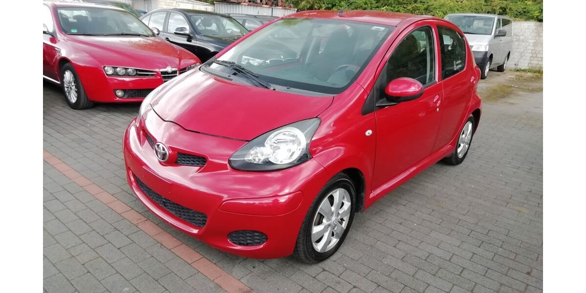 Toyota Aygo (X) 187.133 km 1.990 &euro; Essen 45309
