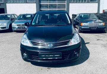 Nissan Tiida 169.000 km 1.990 &euro; Essen 45127