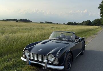 Triumph TR4 38.065 km 29.999 &euro; Dorsten 46282