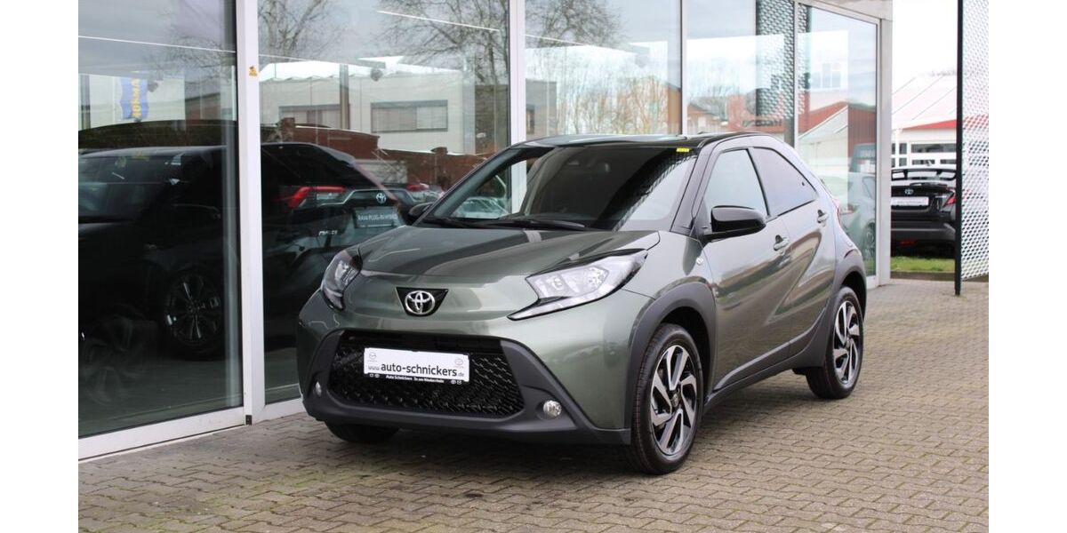 Toyota Aygo (X) 21.151 km 17.492 &euro; Moers 47441