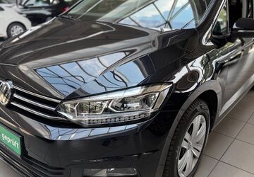 VW Touran 165.000 km 14.890 &euro; Bottrop 46236