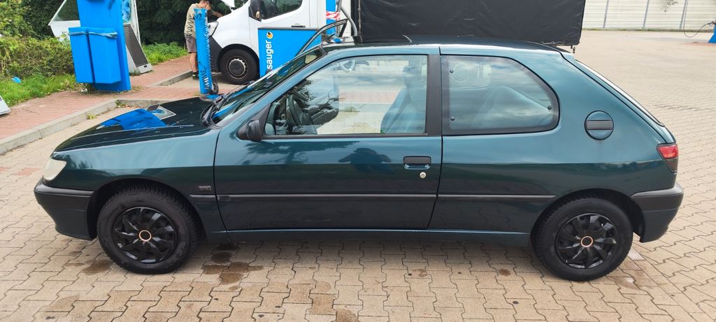 Peugeot 306 173.000 km 1.200 &euro; Bochum 44894