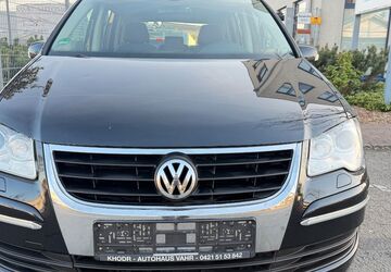 VW Touran 217.000 km 3.299 &euro; Oberhausen 46047