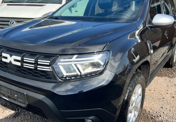 Dacia Duster 98.000 km 15.899 &euro; Gelsenkirchen 45886