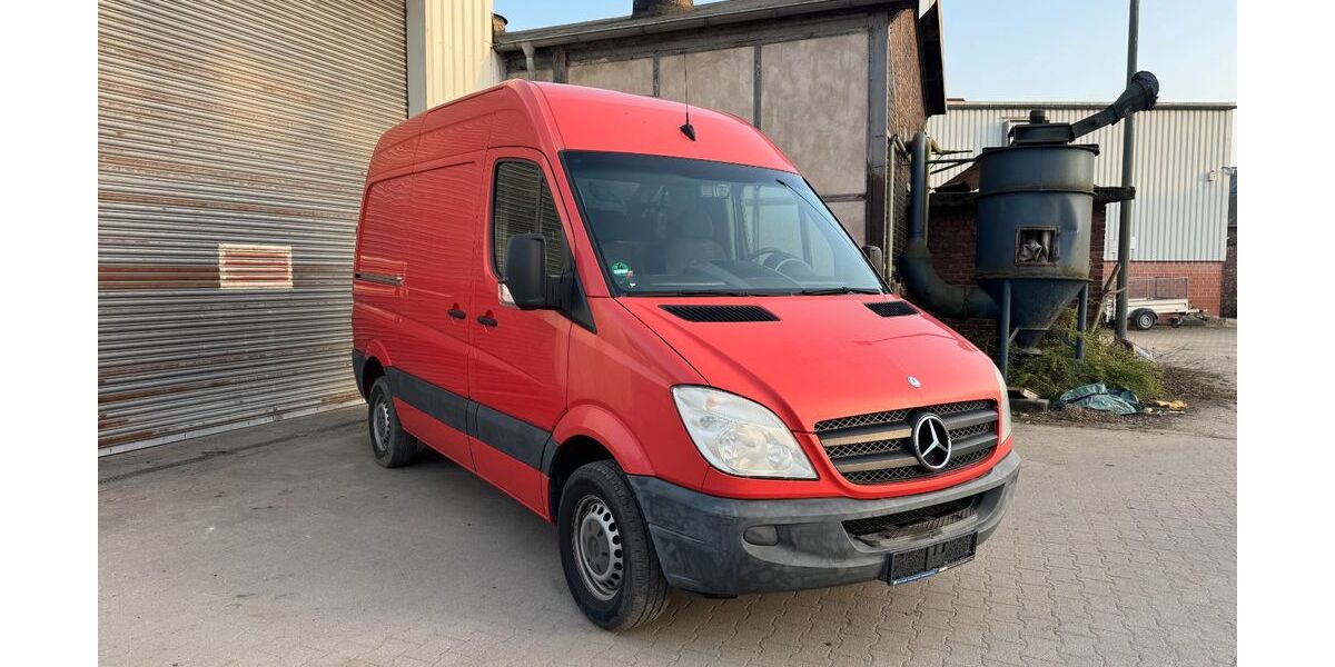 Mercedes-Benz Sprinter 117.972 km 7.290 &euro; Bottrop 46240