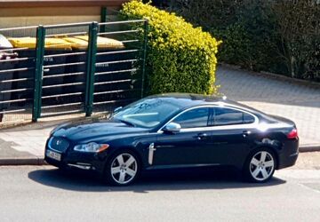 Jaguar XF 132.500 km 8.590 &euro; Velbert 42549