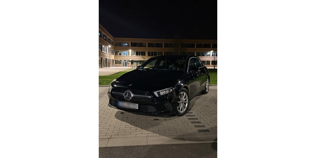 Mercedes-Benz A 180 182.400 km 19.400 &euro; Duisburg 47226