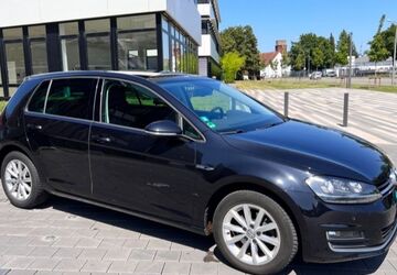 VW Golf 230.000 km 8.100 &euro; Essen 45326