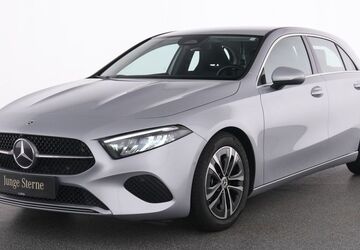 Mercedes-Benz A 180 11.802 km 29.499 &euro; Essen 45309