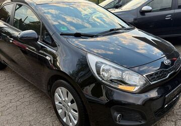 Kia Rio 139.261 km 2.999 &euro; Recklinghausen 45661