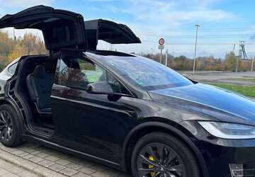 Tesla Model X 173.500 km 32.130 &euro; Essen 45131