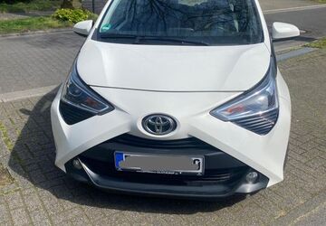 Toyota Aygo (X) 121.000 km 8.200 &euro; Marl 45772