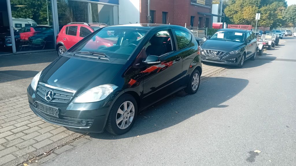 Mercedes-Benz A 160 155.650 km 3.750 &euro; Duisburg 47269