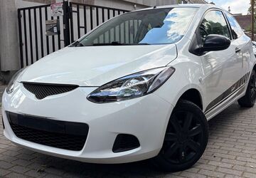 Mazda 2 171.000 km 2.990 &euro; Duisburg 47166