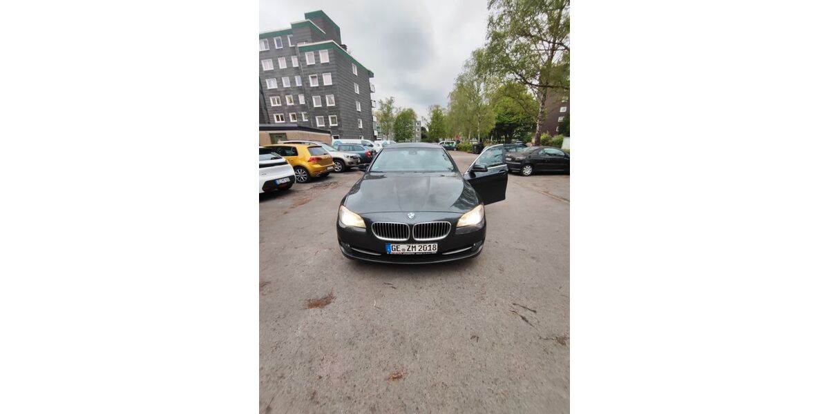 BMW 523 186.000 km 9.900 &euro; Gelsenkirchen 45884