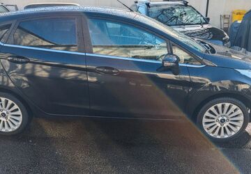 Ford Fiesta 56.000 km 5.950 &euro; Essen 45136