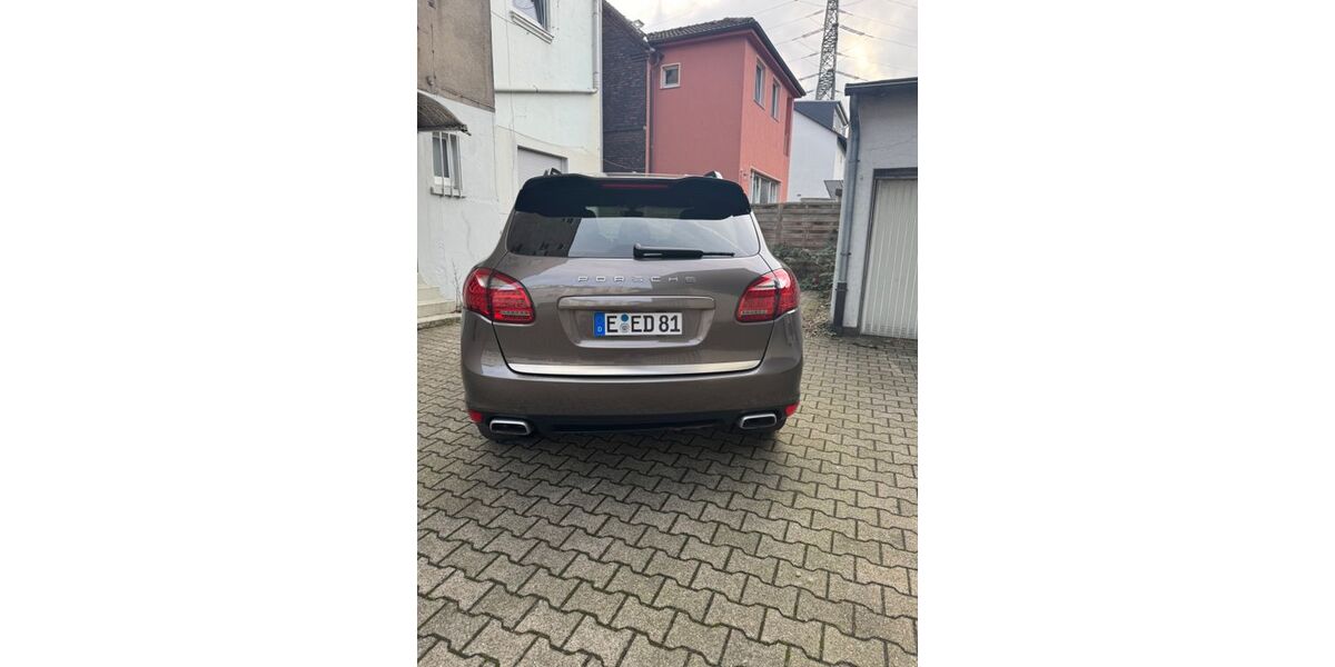 Porsche Cayenne 296.045 km 16.000 &euro; Essen 45309