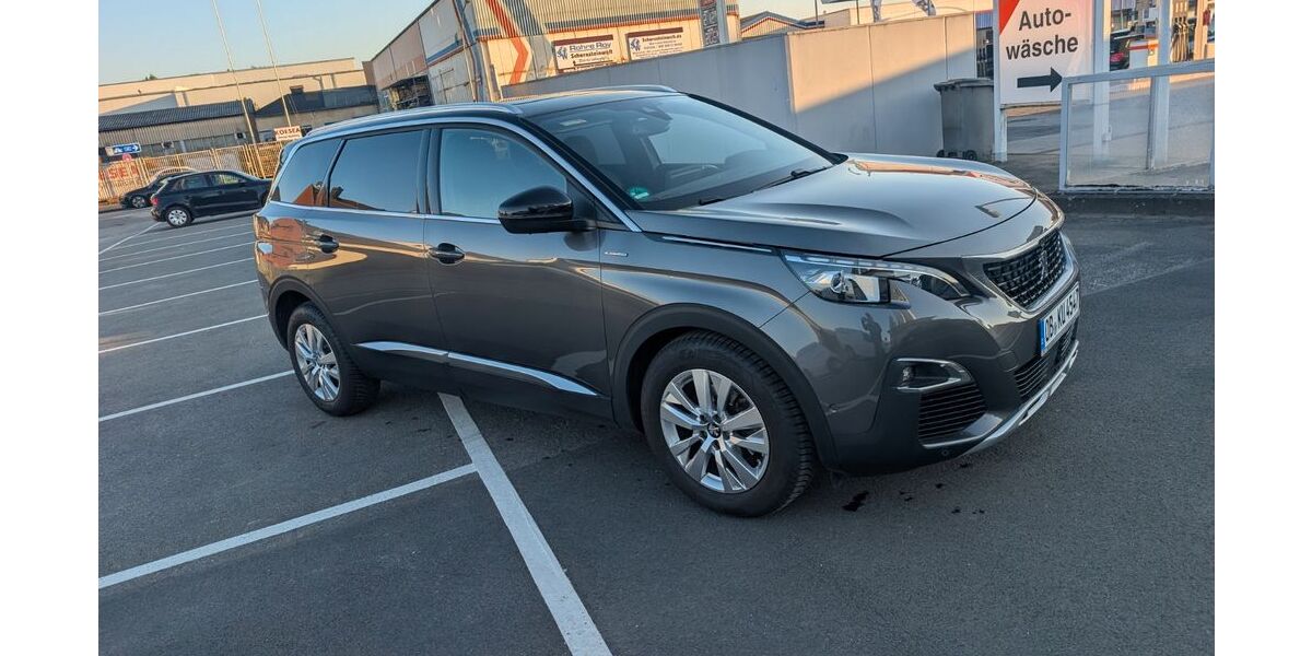 Peugeot 5008 29.500 km 17.800 &euro; Recklinghausen 45665