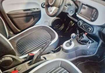 Renault Twingo 21.330 km 13.900 &euro; Gelsenkirchen 45884