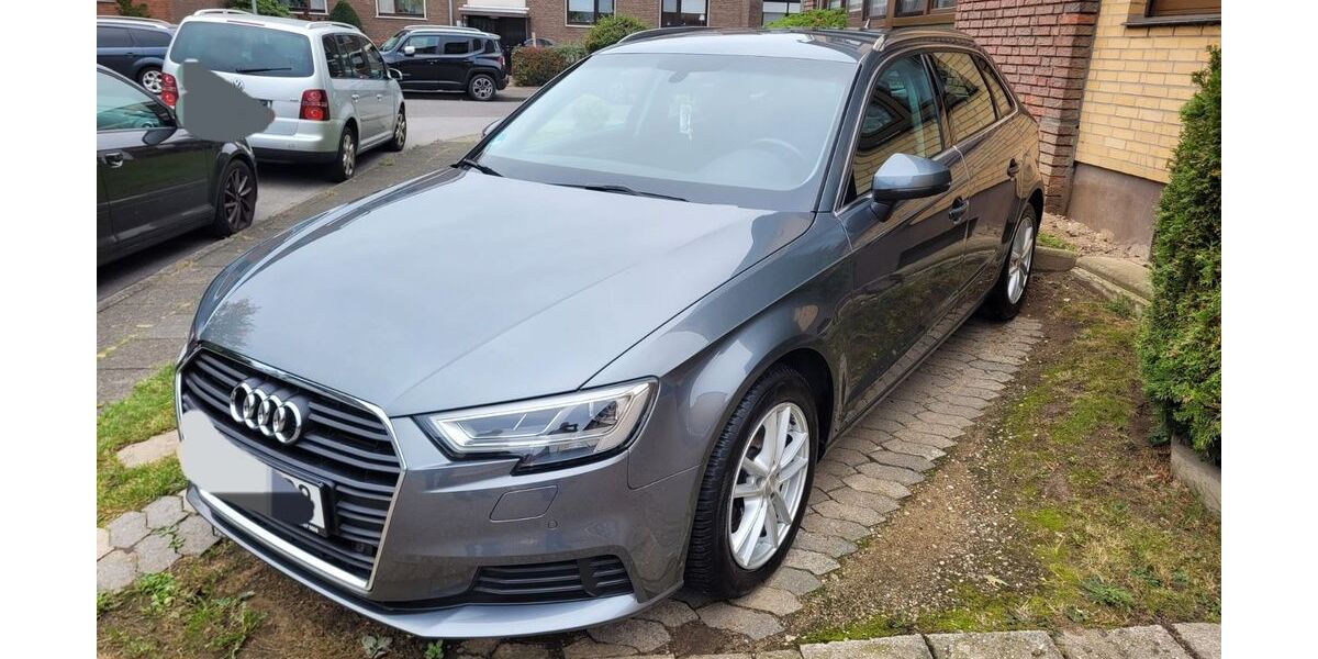 Audi A3 141.000 km 13.800 &euro; Neukirchen-Vluyn 47506