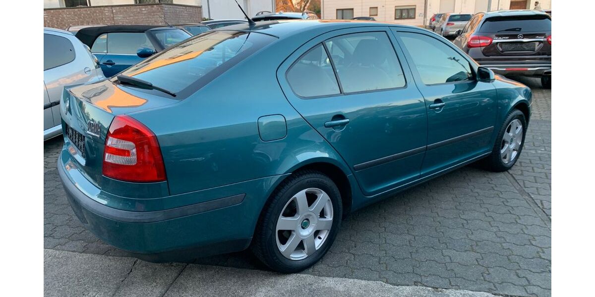 Skoda Octavia 191.000 km 5.450 &euro; Moers 47443
