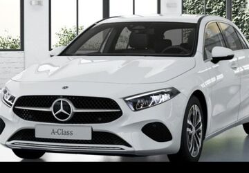 Mercedes-Benz A 180 9.900 km 33.990 &euro; Duisburg 47138
