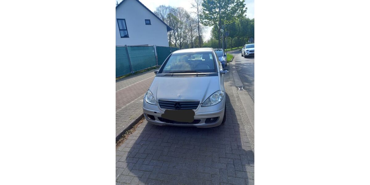 Mercedes-Benz A 180 190.000 km 2.450 &euro; Herten 45699