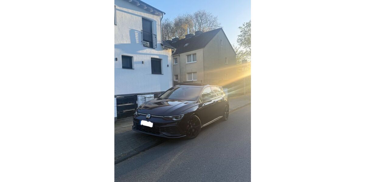 VW Golf 63.000 km 33.700 &euro; Oberhausen 46117