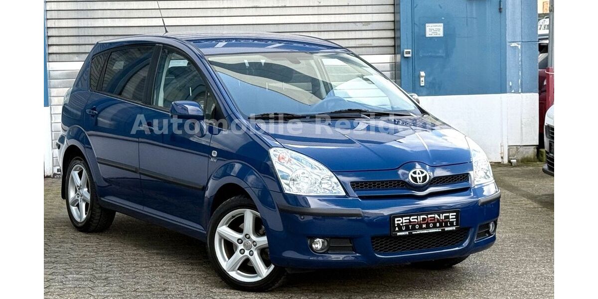 Toyota Corolla Verso 60.000 km 7.498 &euro; Ratingen 40880