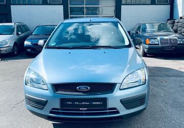 Ford Focus 144.300 km 2.300 &euro; Essen 45127