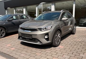 Kia Stonic 99.830 km 14.490 &euro; Dorsten 46282