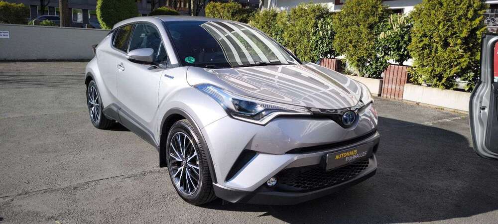 Toyota C-HR 122.000 km 15.990 &euro; Essen 45138