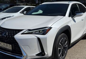 Lexus UX 44.020 km 24.950 &euro; Kamp-Lintfort 47475