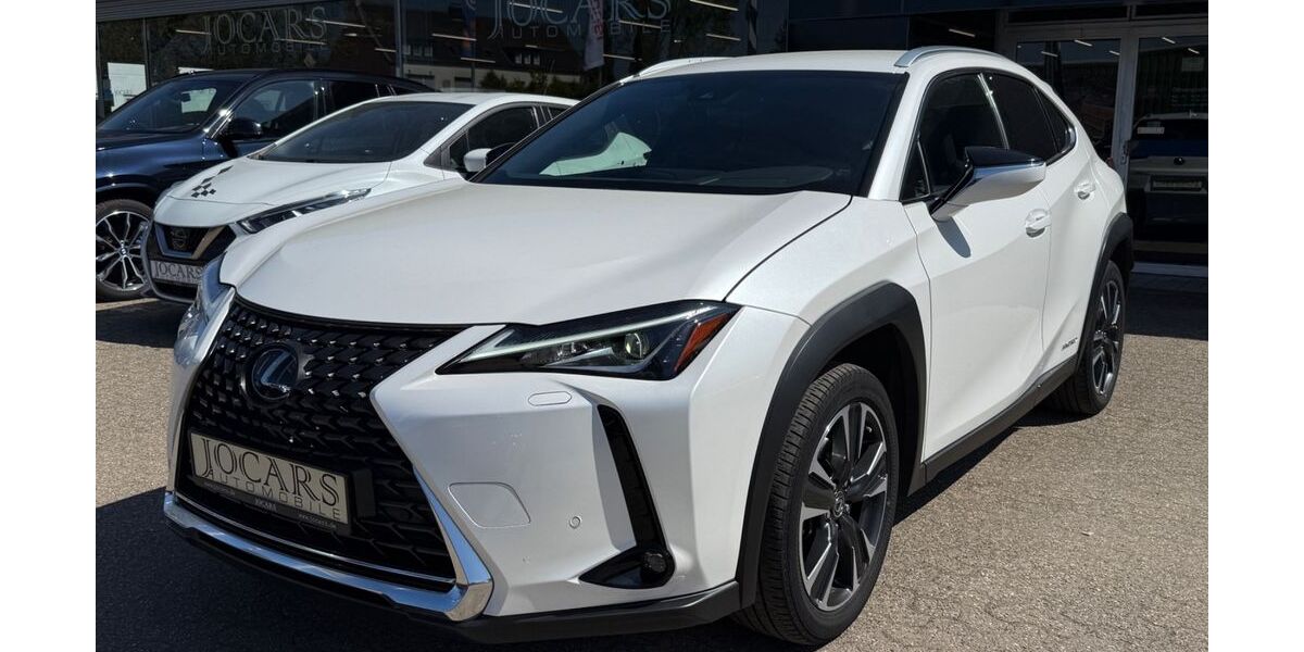Lexus UX 44.020 km 24.950 &euro; Kamp-Lintfort 47475