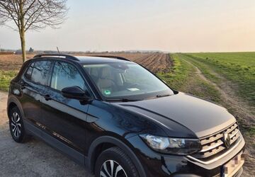 VW T-Cross 94.850 km 13.985 &euro; Recklinghausen 45659