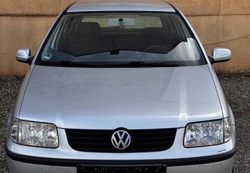VW Polo 153.800 km 999 &euro; Wesel 46483