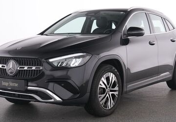 Mercedes-Benz GLA 180 10.978 km 35.885 &euro; Essen 45309