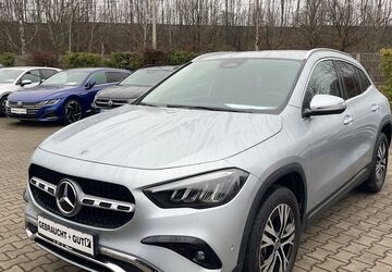 Mercedes-Benz GLA 250 12.270 km 35.450 &euro; Duisburg 47178