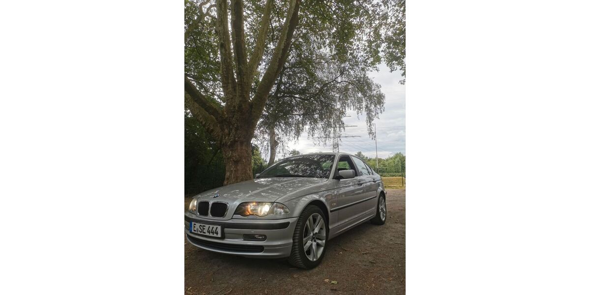 BMW 325 144.000 km 6.490 &euro; Essen 45130
