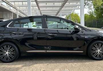 Hyundai IONIQ 148.000 km 10.950 &euro; Dinslaken 46539