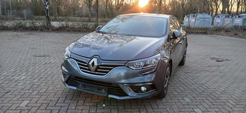 Renault Megane 80.000 km 12.600 &euro; Wesel 46485