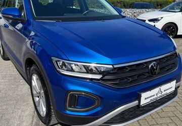 VW T-Roc 89.986 km 17.699 &euro; Mülheim / Ruhr 45473
