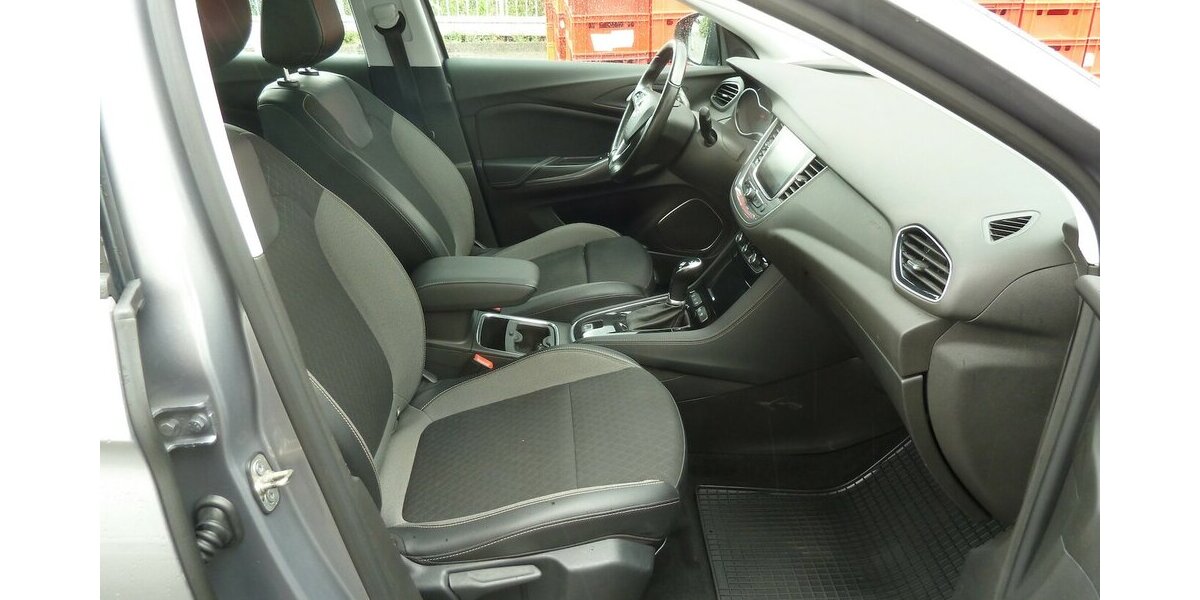 Opel Grandland X Innovation 1.5 D Automatik Navi LED 171.000 km 10.900 &euro; Ratingen 40885